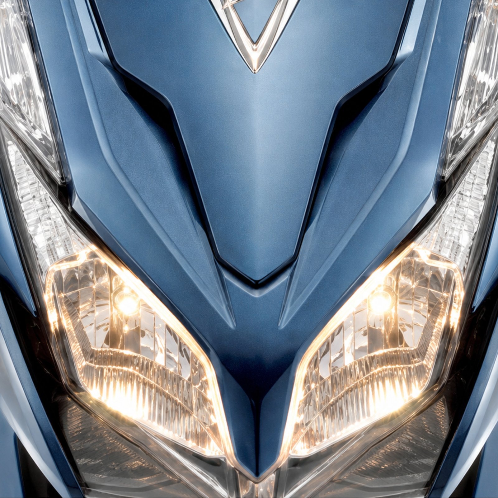 Sport Head Light ของ Honda Click 125i รุ่น Idling Stop ปี 2013