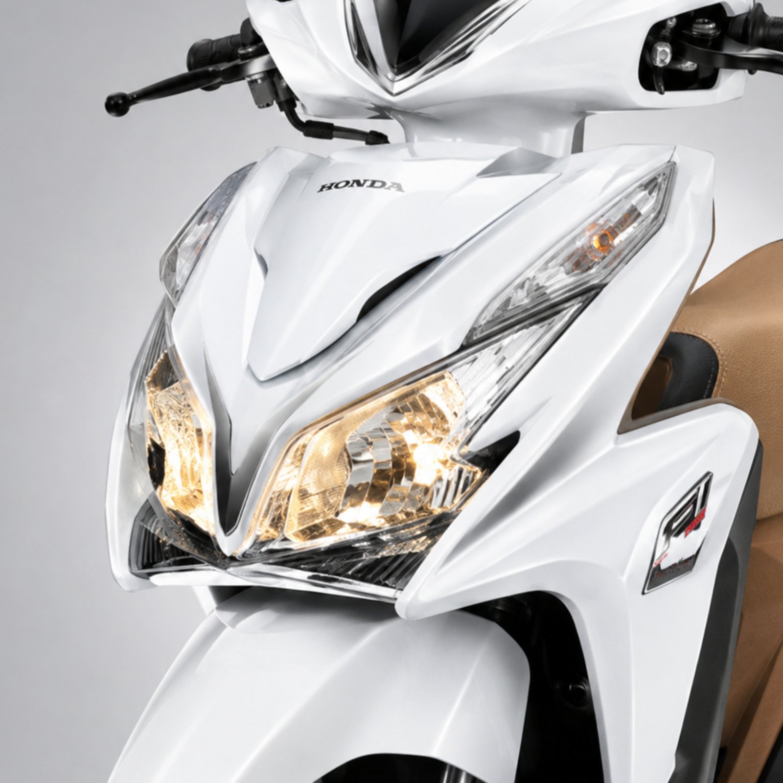 Sport Head Light ของ Honda Click 125i รุ่น Racing ปี 2013
