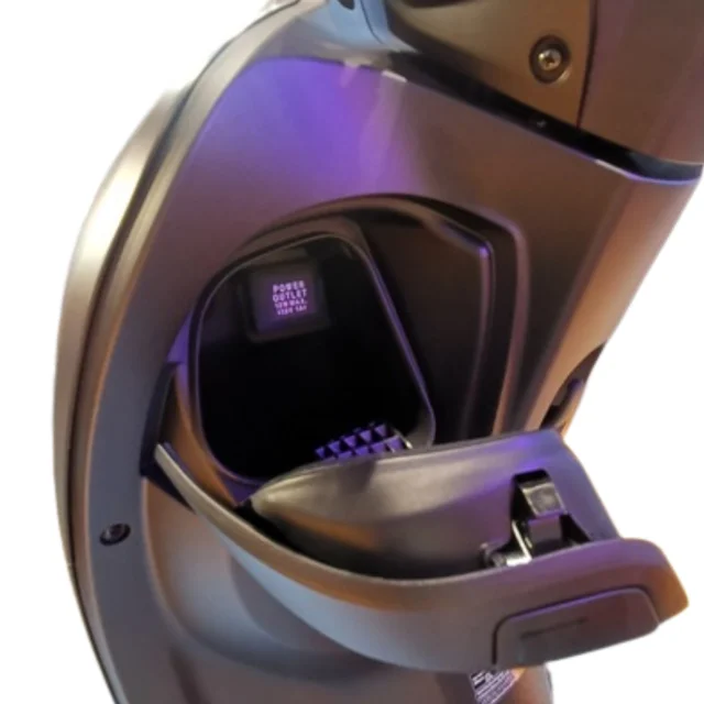 AC  Socket + Glove Box ของ Honda Scoopy i Line Friends Special Edition ปี 2019 