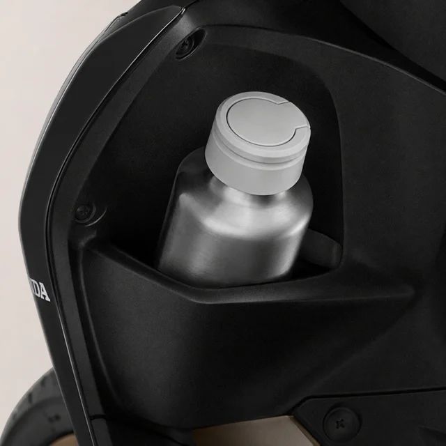 Front Pocket ของ Honda Wave 110 รุ่นล้อซี่ลวด สตาร์ทมือ ดิสก์เบรกหน้า ปี 2026