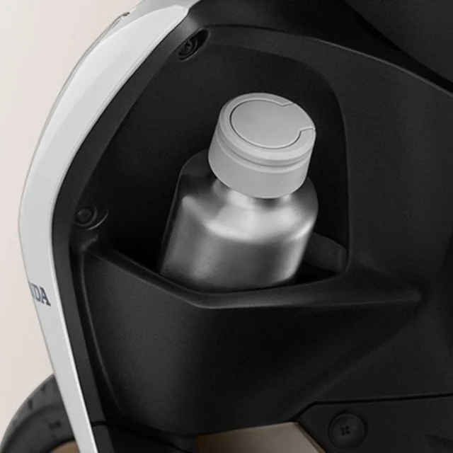 Front Pocket ของ Honda Wave 110 รุ่นล้อแม็ก สตาร์ทมือ ดิสก์เบรกหน้า ปี 2026