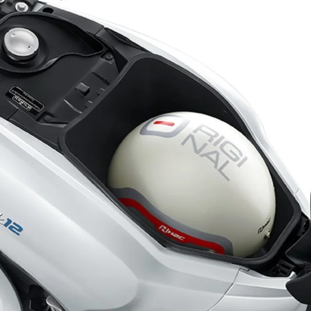 Helmet In U-Box ของ Honda Scoopy รุ่น Club 12 ปี 2026