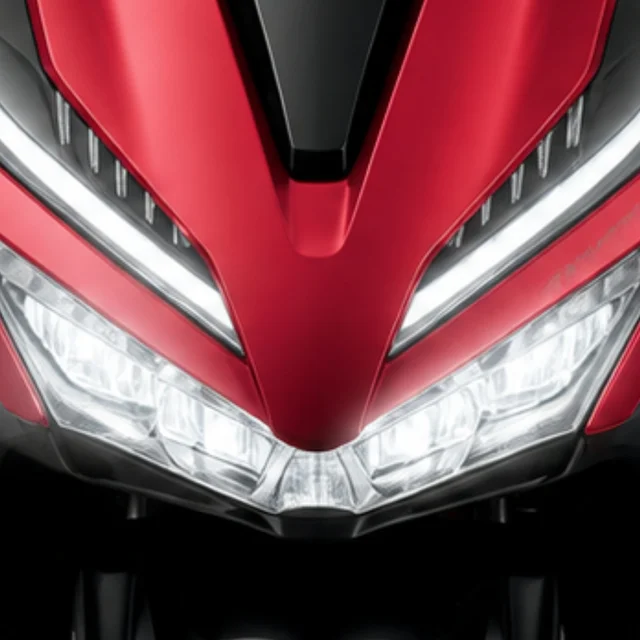 Honda-Click-125i-2018-รุ่นล้อซี่ลวด-Dual-LED-Headlight