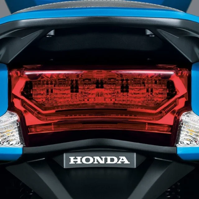 Honda PCX 150 ปี 2016 LED Tail Light With Separated LED Winker