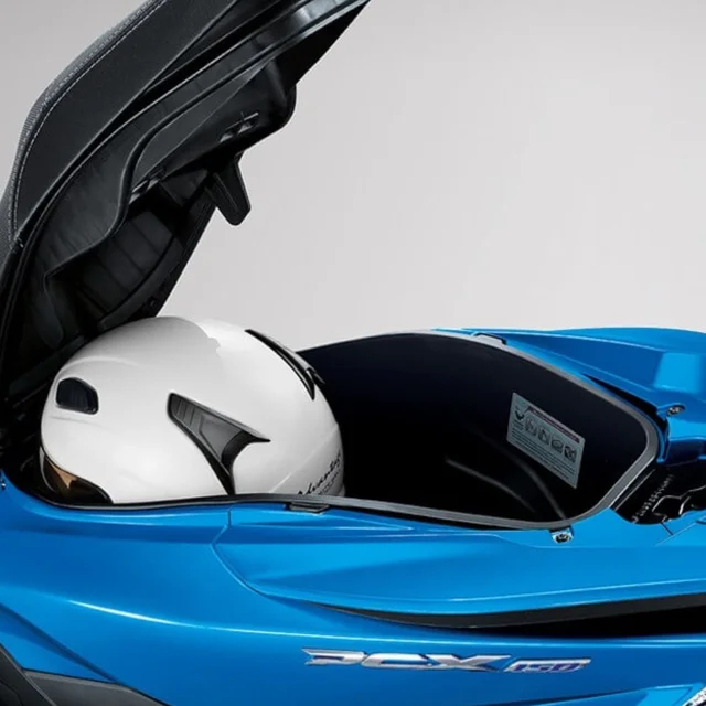 Honda PCX 150 ปี 2016 Luggage Box With Seat Stopper