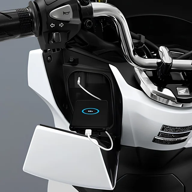 Honda PCX 160 2021 รุ่น eHEV New Type-C USB Socket