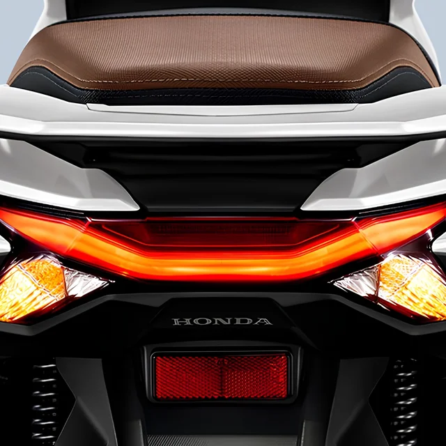 Honda PCX 160 2026 รุ่น Standard All LED Taillight