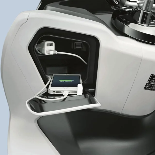 Honda PCX150 2014 มี AC Socket