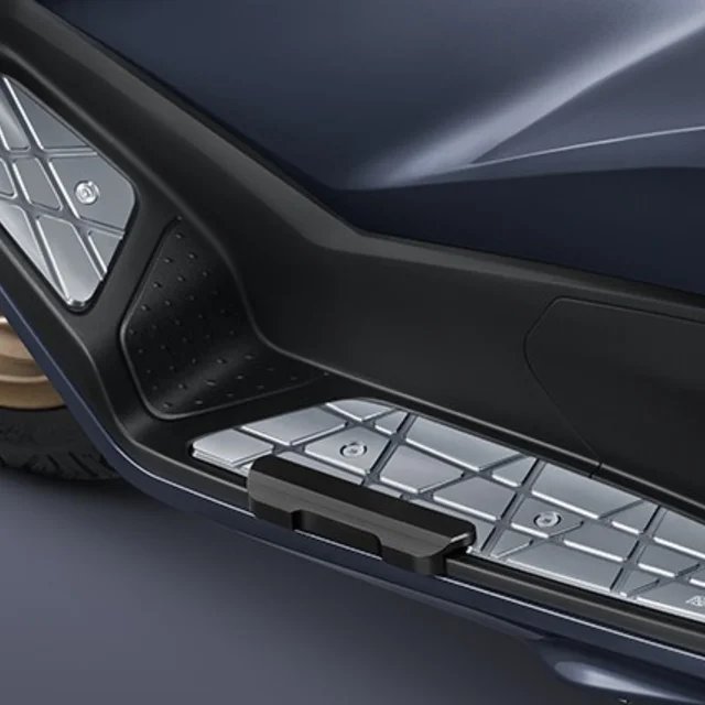 Honda PCX160 รุ่น Exclusive Edition ปี 2025 ของแต่ง Floor ALU CNC