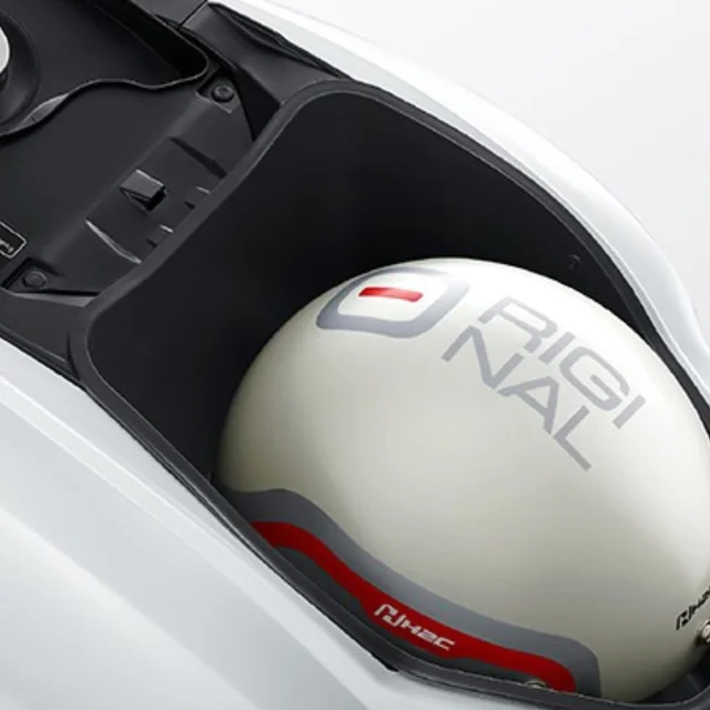 Helmet In U-Box ของ Honda Scoopy รุ่น Prestige ปี 2024