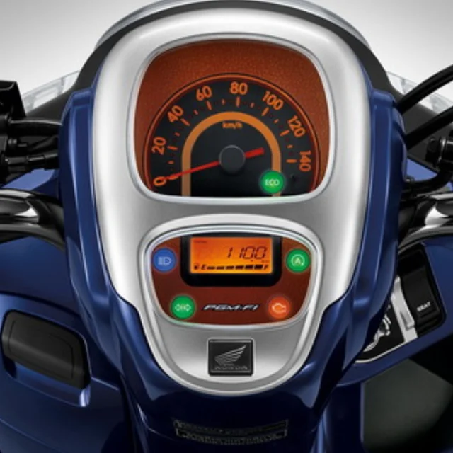 Honda-Scoopy-i-Club-12-ปี-2017-ECO-Lamp