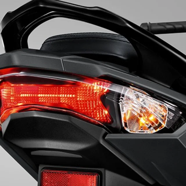 Honda-Wave-125i-2018-รุ่นสตาร์ทมือ-ล้อซี่ลวด-New-LED-Lighting-System
