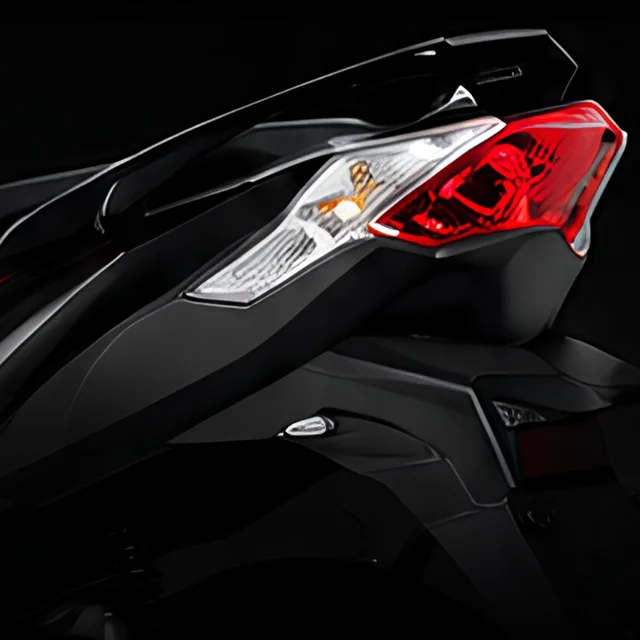 New Tail Light ของ Honda Click 125i รุ่น Premium Sport ล้อแม็ก ปี 2015