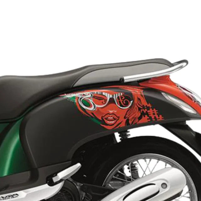 Two-Tone-Seat-ของ-Honda-Scoopy-i-รุ่น-Urban-Team-ปี-2016-